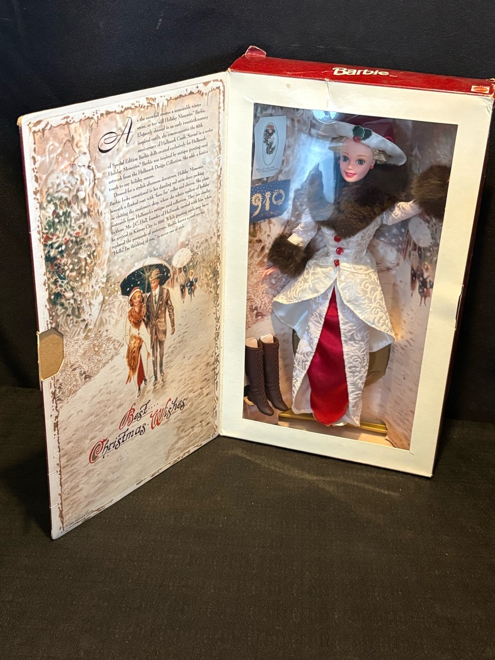 Vintage Hallmark Special Edition Holiday Memories Barbie Doll 1995 NEW IN BOX